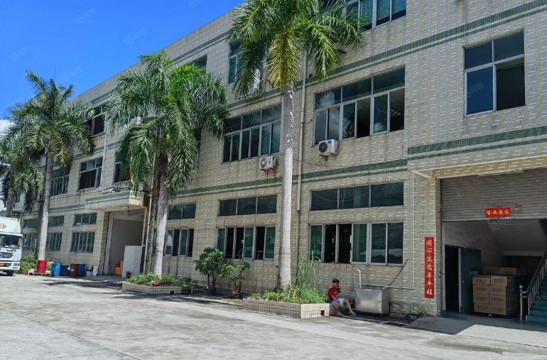 平湖地铁口新出2700平一二楼厂房仓库出租分租形象好交通方便