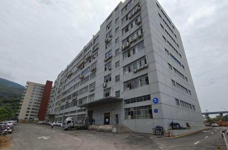 坂田南坑楼上500平至2000平精装修厂房仓库实际面积出租