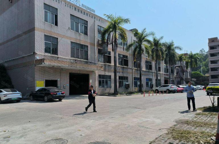 平湖新出独院8300平方厂房仓库出租大小分租可办环评交通便利