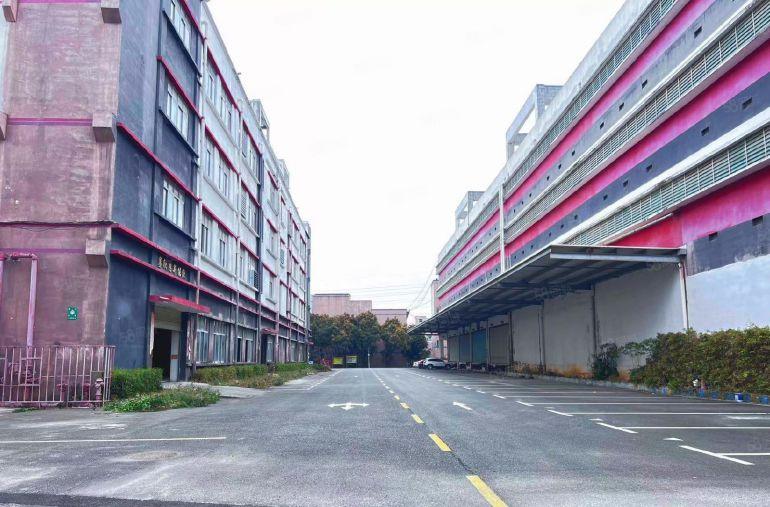 深圳龙岗一楼红本厂房出租原房东1万平米