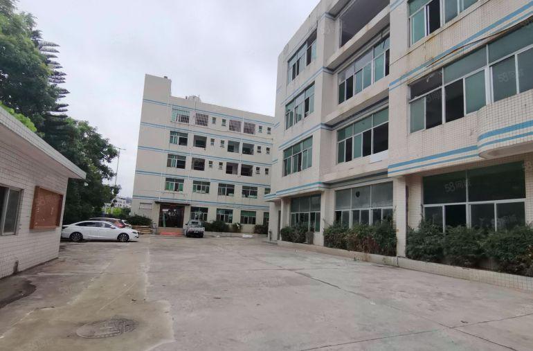 龙岗平湖华南城旁原房东5000平独门独院厂房仓库出租大小可分