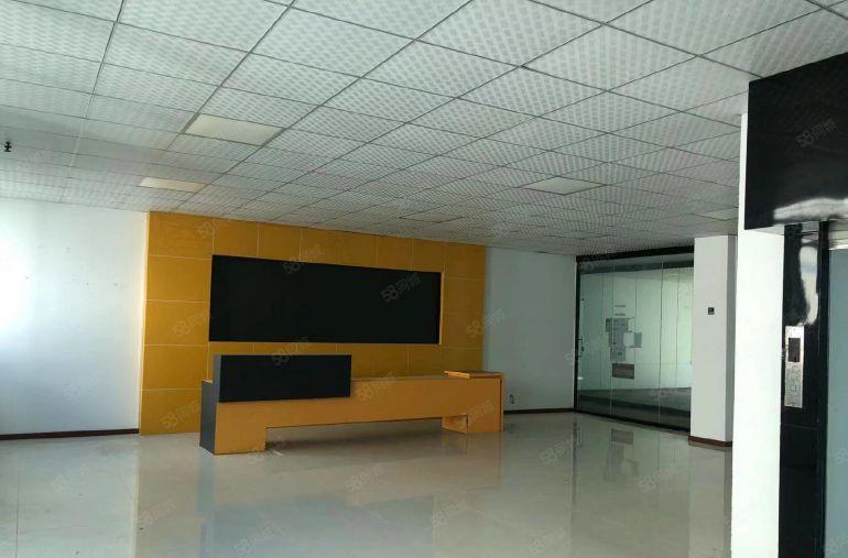 出租上雪星道工业园北区10号厂房6楼1350平，原房东有红本