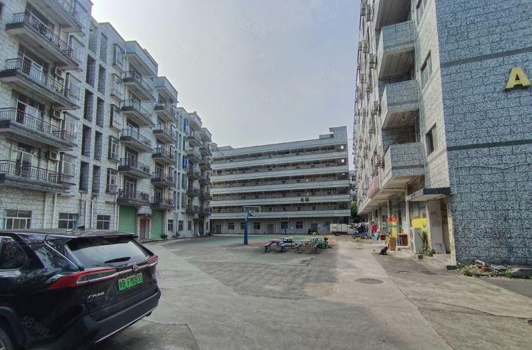 同乐厂房出租一楼仓库独门独院深圳物流园卸货平台分租超大空地