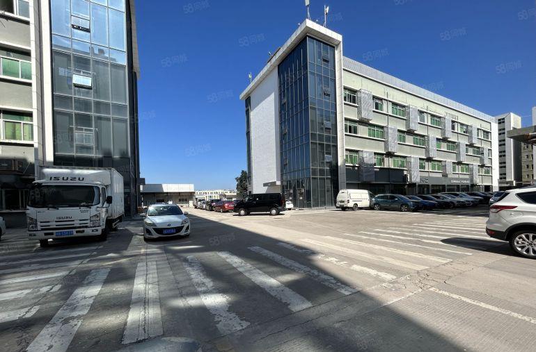 龙岗龙城广场地铁站旁产业园1楼1000平带装修办公室厂房出租