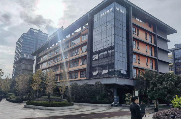 18元起租平湖华南城独院厂房出租45个独院资料在手大小都有