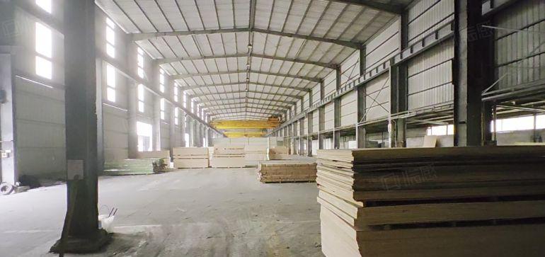 龙岗原房东7800平钢构厂房高11米带现成10顿航车主干道边