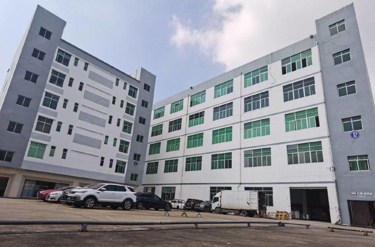 龙岗中心城工业园新空出3楼800平方精装修办公室厂房仓库出租