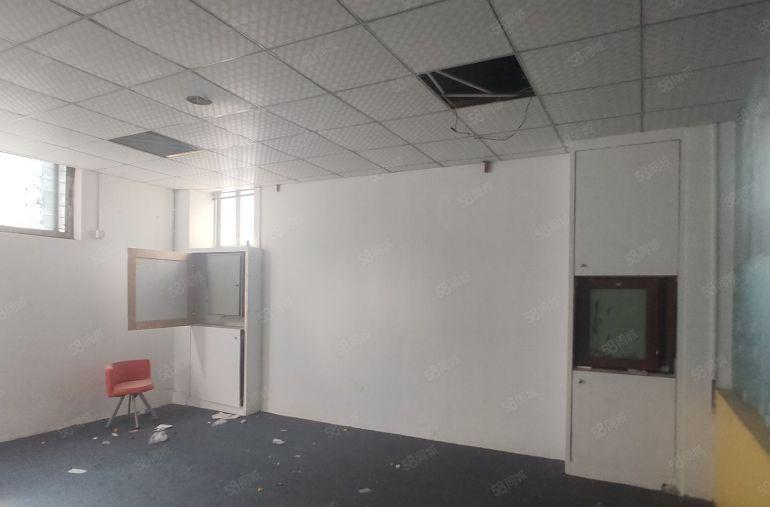 龙岗中心城龙城大道附近楼上精装修400平厂房仓库出租 可分租