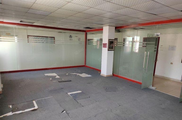 龙岗区南联原房东厂房出租，楼上500平方，实际面积出租