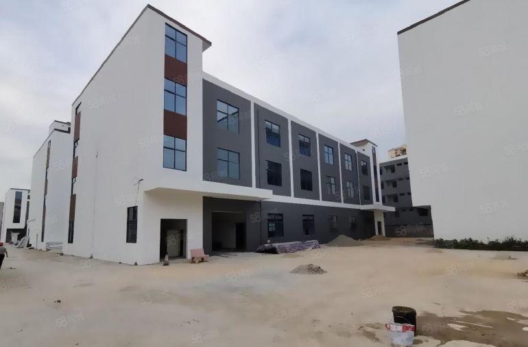 龙岗爱联地铁站附近1万平厂房招租进出9.6米货车(可分租）