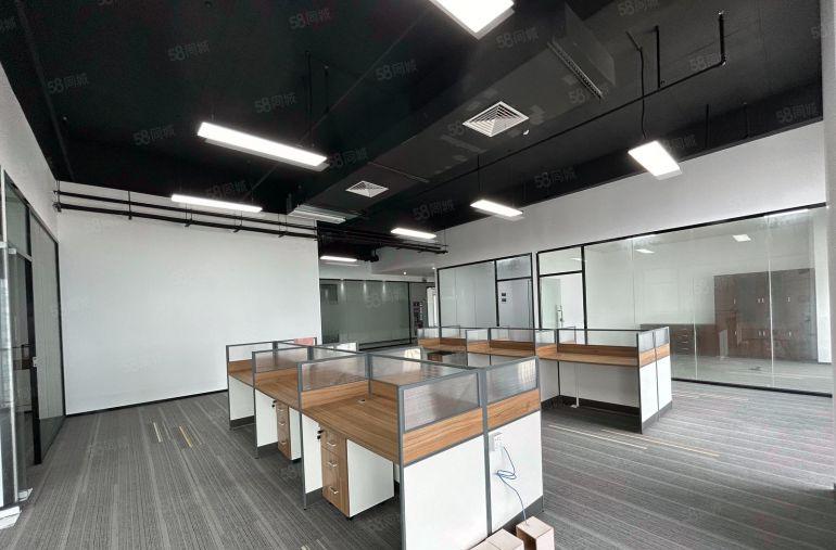 办公优选 龙岗宝龙地铁口科技园楼上精装300平办公室出租