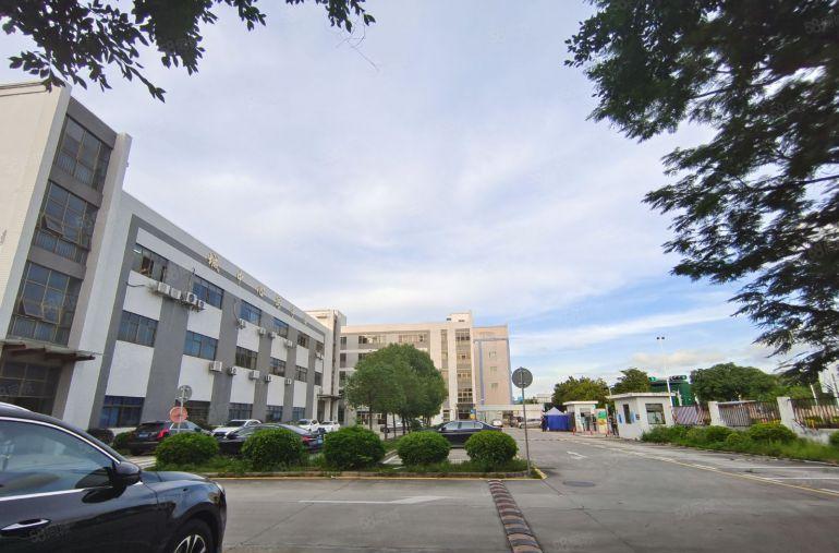 龙城广场地铁口电商园一楼500平方精装修办公室仓库大小可分租