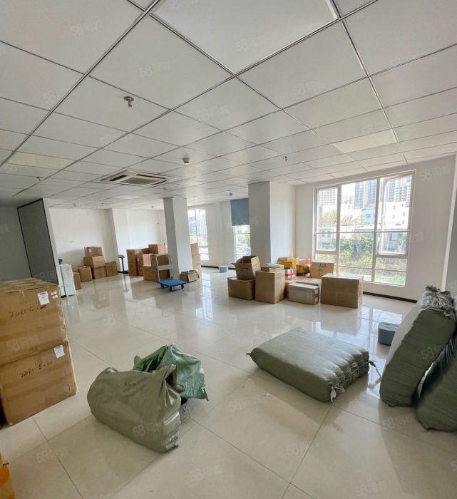 坂田双地铁站精装修办公室90平，167平