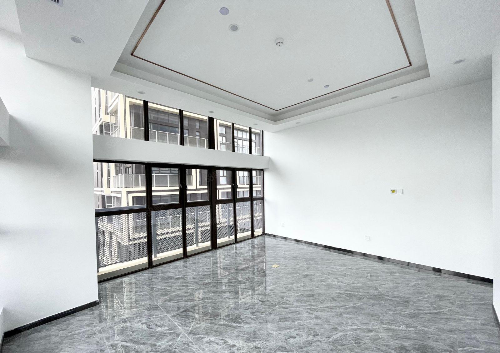 塘坑地铁站五百米电商园160平31户型招租