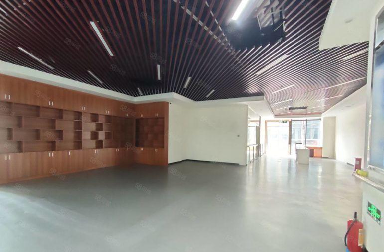 布吉原房东联创科技园一楼500平生活配套齐全 运动设施多样