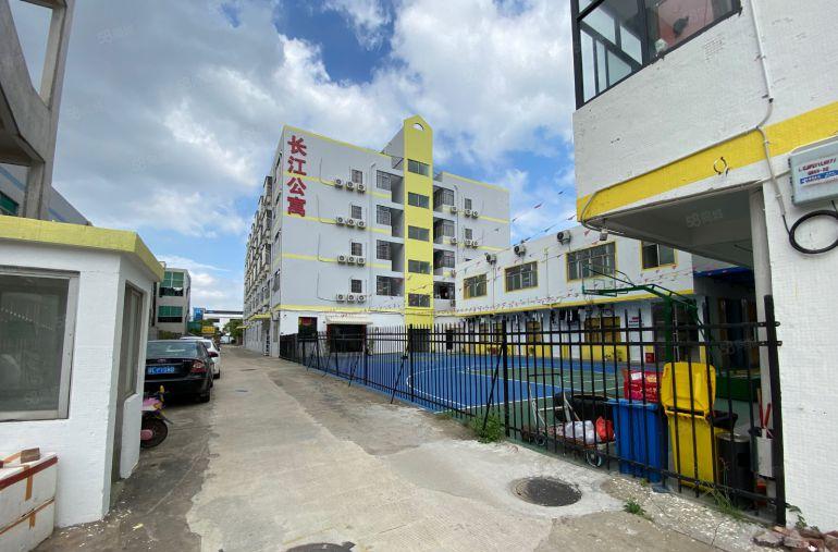 直租丨大运荷坳双地铁口丨可办公带宿舍停车场丨独门独院可分租