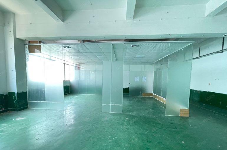 横岗花园式厂房现成办公加仓库厂房1000平超大空地可分租