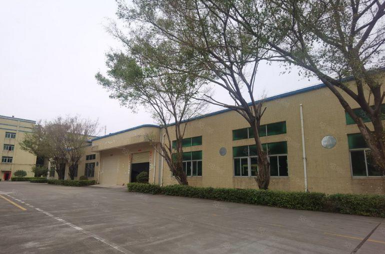 龙岗独栋2500平米单一层标准厂房带航车空地大带宿舍带食堂