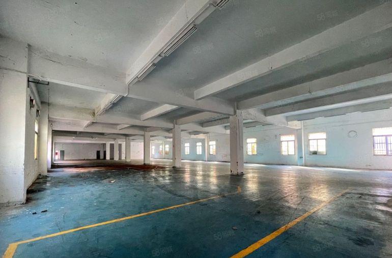 平湖原房东红本独院厂房6800平出租，带装修可分租，可办环评