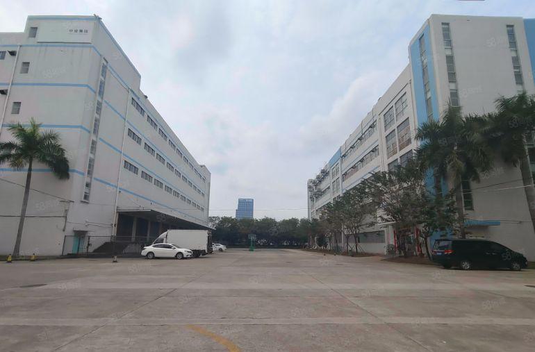 4百平起分租龙岗宝龙工业园楼上1600平厂房仓库出租交通便利