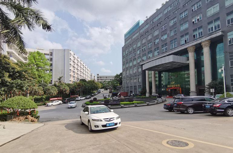 坂田上雪工业区1000平2000平带装修标准厂房出租仓库招租