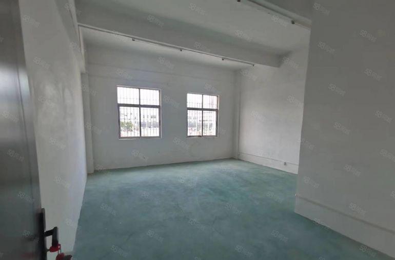 横岗荷坳1300平带现成流水线装修厂房面积