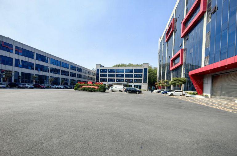 横岗六约地铁口附近电商园2楼300平方精装修办公室厂房出租