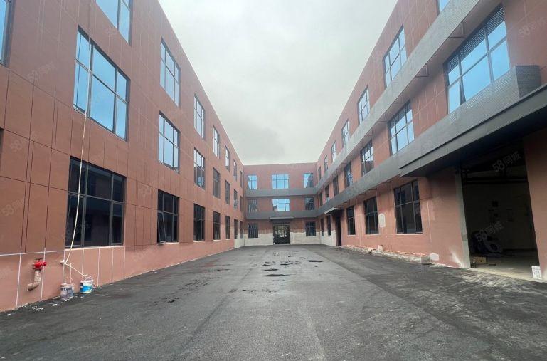 横岗六约全新产业园500平1000平分租空地超大靠近主干道！