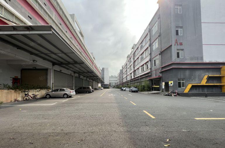 龙岗红本10万方厂房出租200平起分租带卸货平台消防喷淋