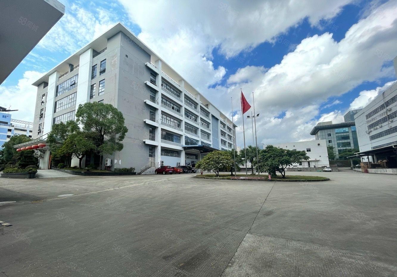 龙岗宝龙工业园新出楼上2000平厂房出租带装修可分租