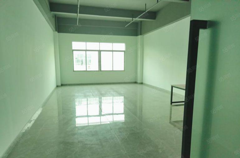 爱南路一楼1600平楼上1600平米厂房出租办公室出租分租