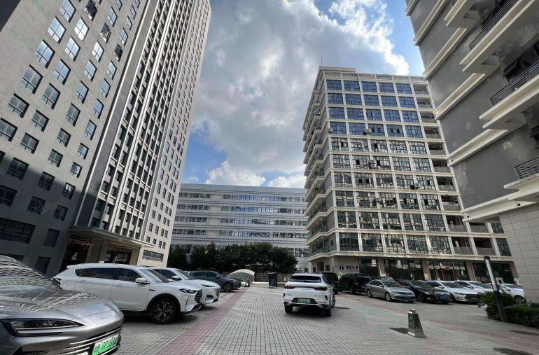 开发商直租中心城100平至3000平精装办公研发仓库厂房出租