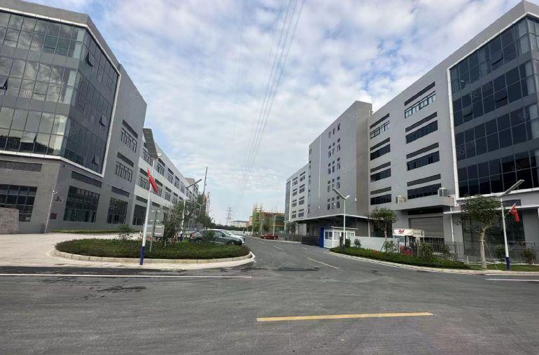 龙岗宝龙科技城地铁站旁原房东2000平办公仓库厂房出租可分租