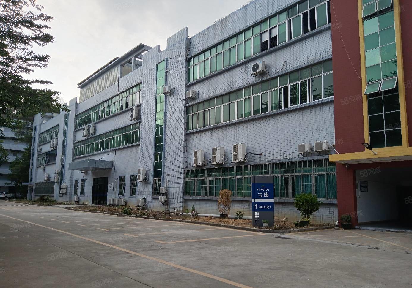 20元起平湖上木古地铁口附近厂房出租8000平米大小可以分租