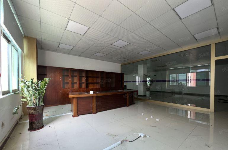 17元租横岗独院6500平一楼1500平分租现成办公室空地大