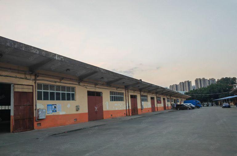 深圳龙岗区平湖单一层物流仓库出租面积6000平红本红本原房东