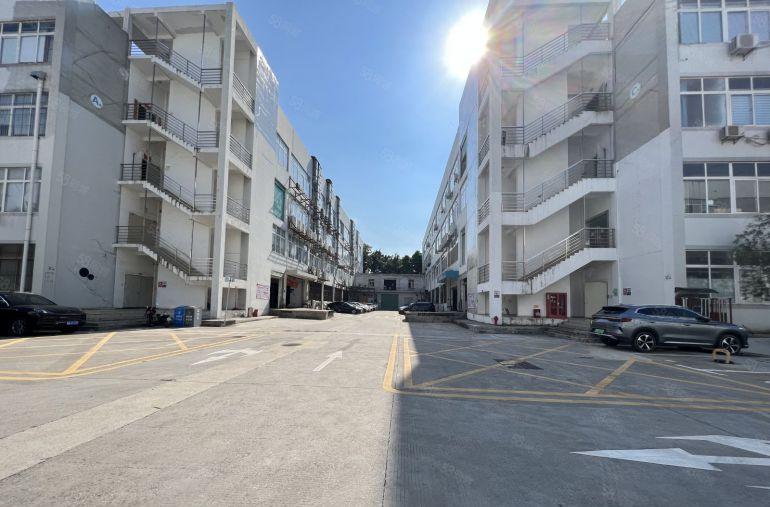 20元低价租宝龙工业园二楼厂房1200平大小可分租带卸货平台