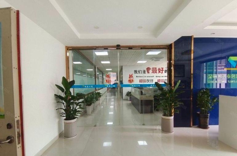 租18元龙岗宝龙地铁站楼上500平方精装修办公室厂房仓库出租