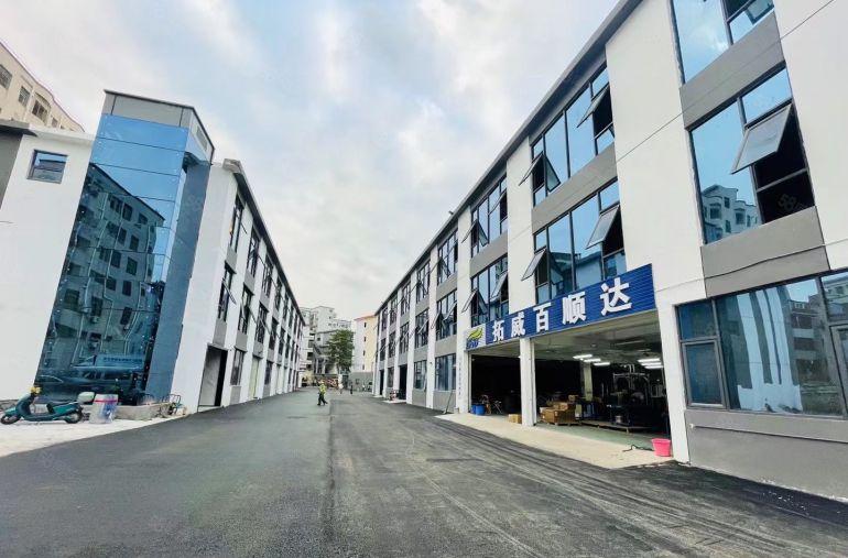 坂田雪象地铁站附近楼上厂房办公仓库100平200平500平