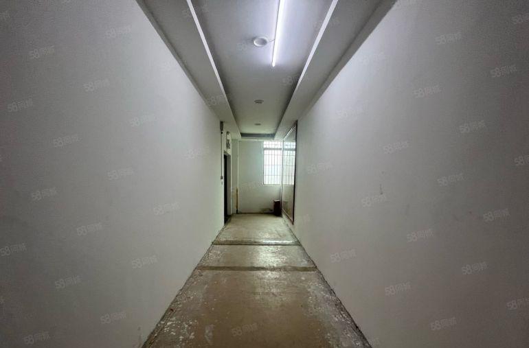 横岗六约珠宝厂出租400平，环保塔，水电齐全 租金22元起