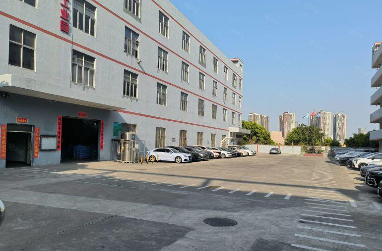 平湖新出二楼1550平带装修厂房仓库出租分租水电齐全交通方便