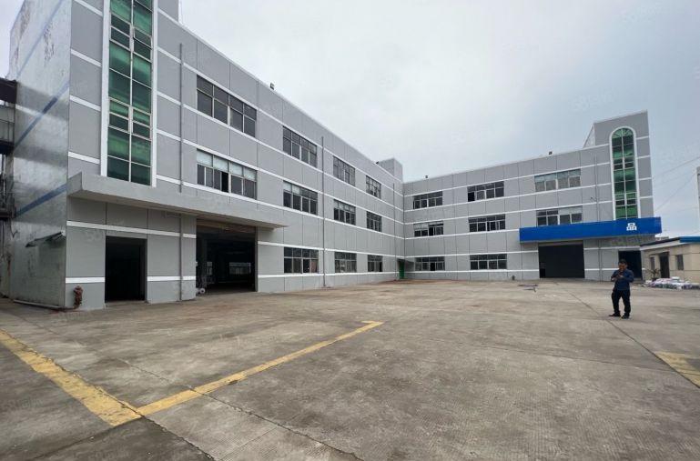 同乐独院一楼厂房分租2900平方仓库出租空地大带地坪漆可环评