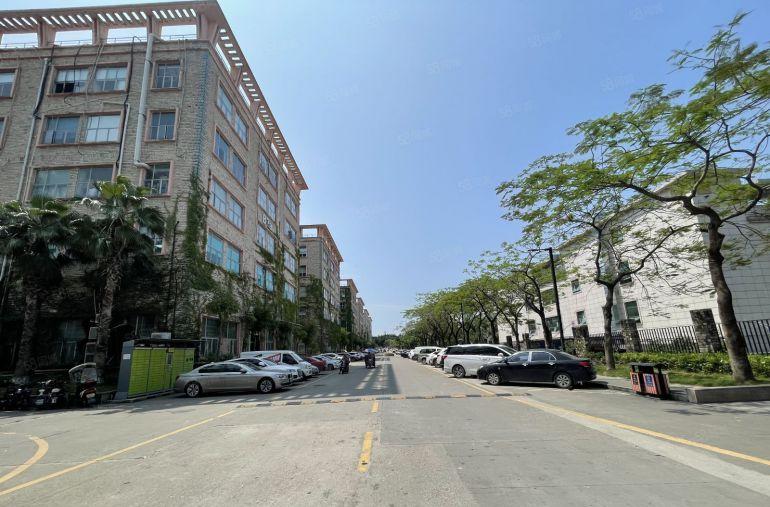 横岗六约工业园区原房东红本2楼1000平方带装修水电齐可分租