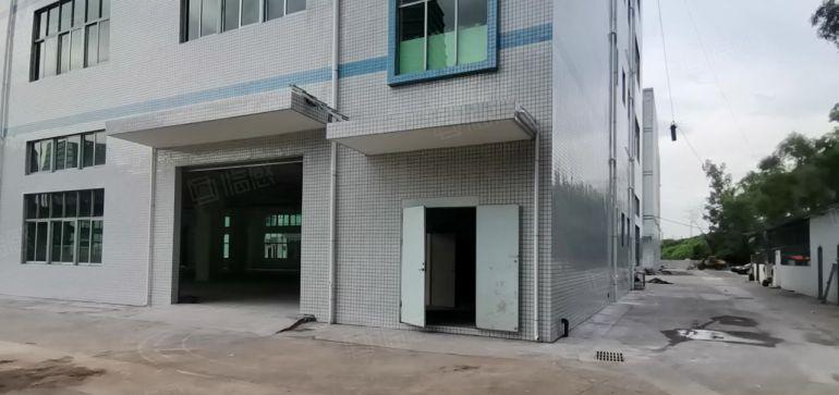 平湖华南城地铁口工业区2000平标准厂房出租仓库招租可办环评