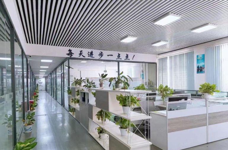 坂田红本原房东独院带装修车间办公室2000平出租可分租