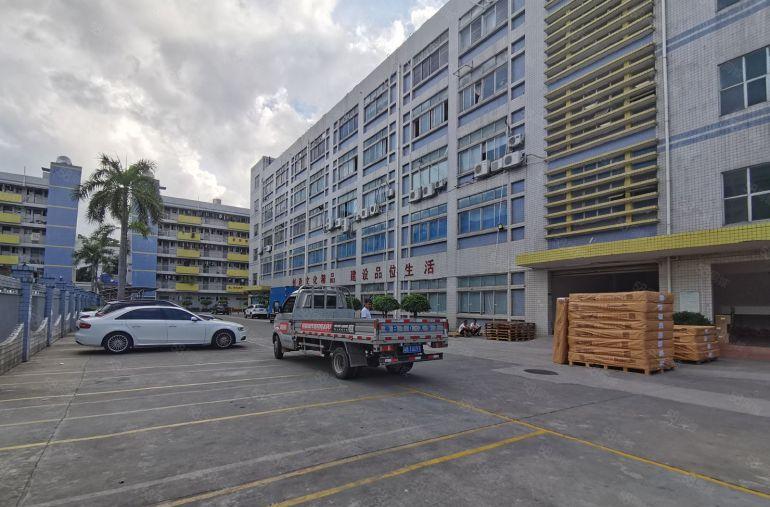 平湖辅城坳独院厂房6400平方出租合租