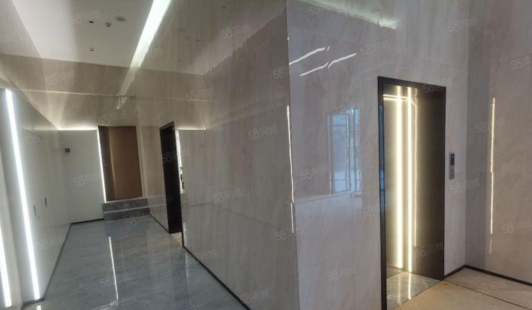 深圳龙岗平湖独立研发综合楼6650平方可分租共9层