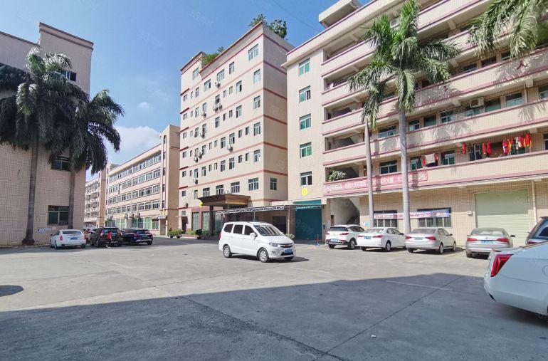 平湖原房东新出一楼1500平方红本厂房出租分租交通好可办环评