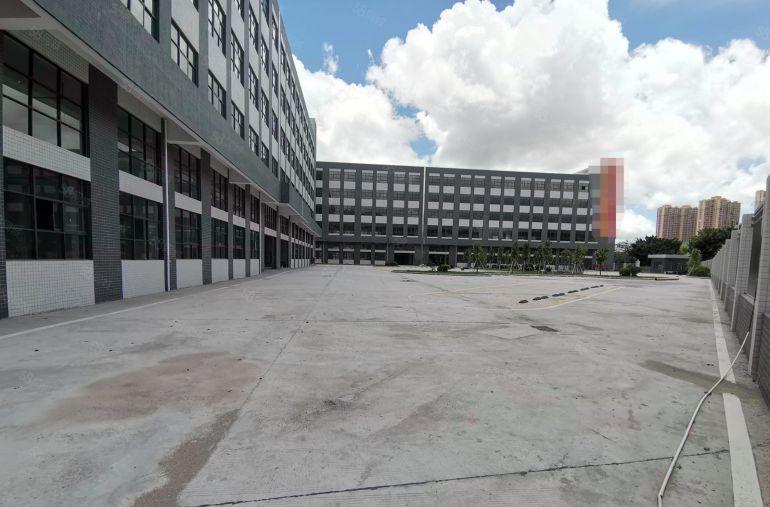 坂田地铁口边新出楼上1000平办公仓库厂房低价出租