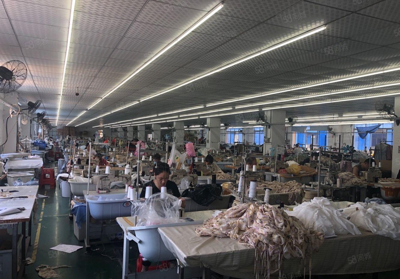 横岗地铁站附近现成大型服装厂2100平精装修出租免转让费